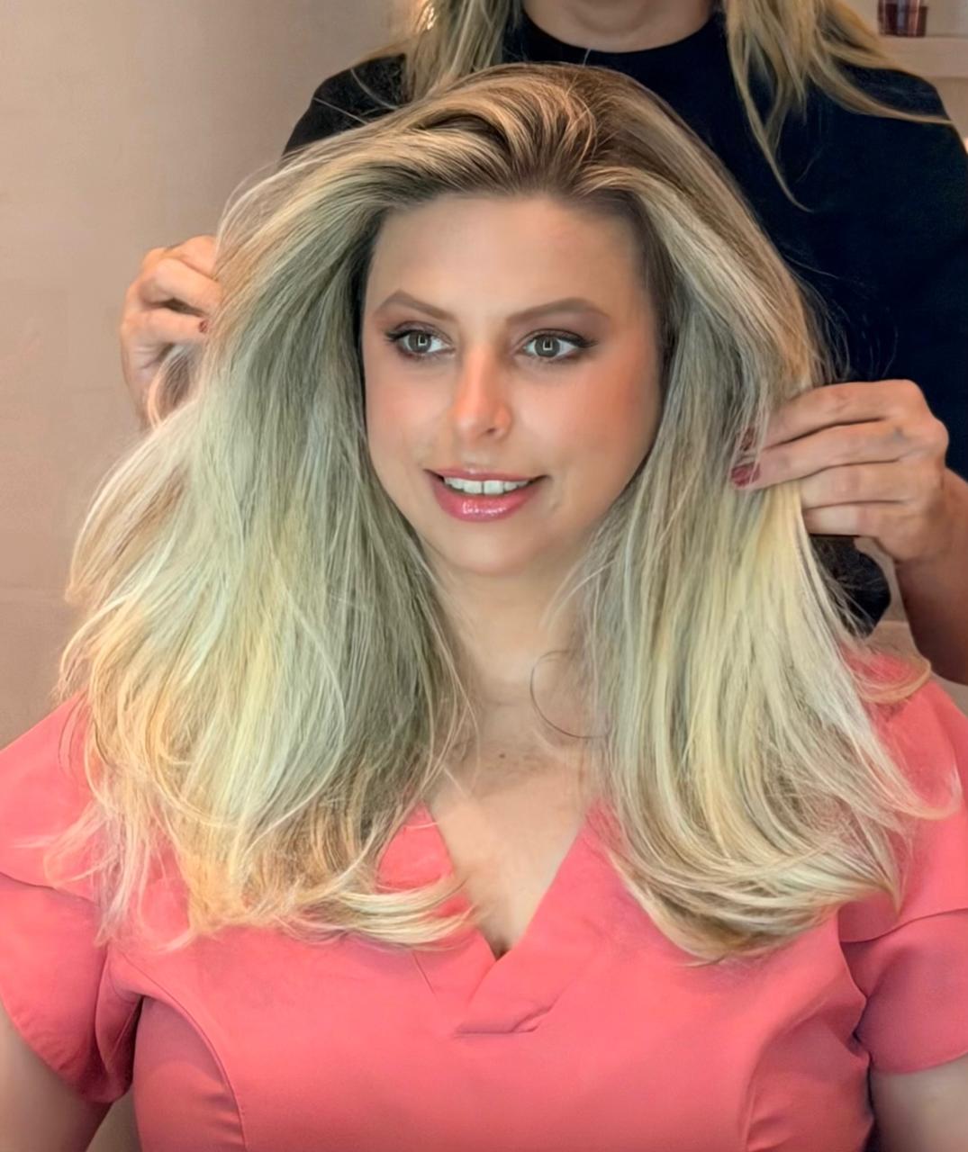 Blonde Signature: mechas feitas por Isabel Simas em Santa Maria e Florianópolis